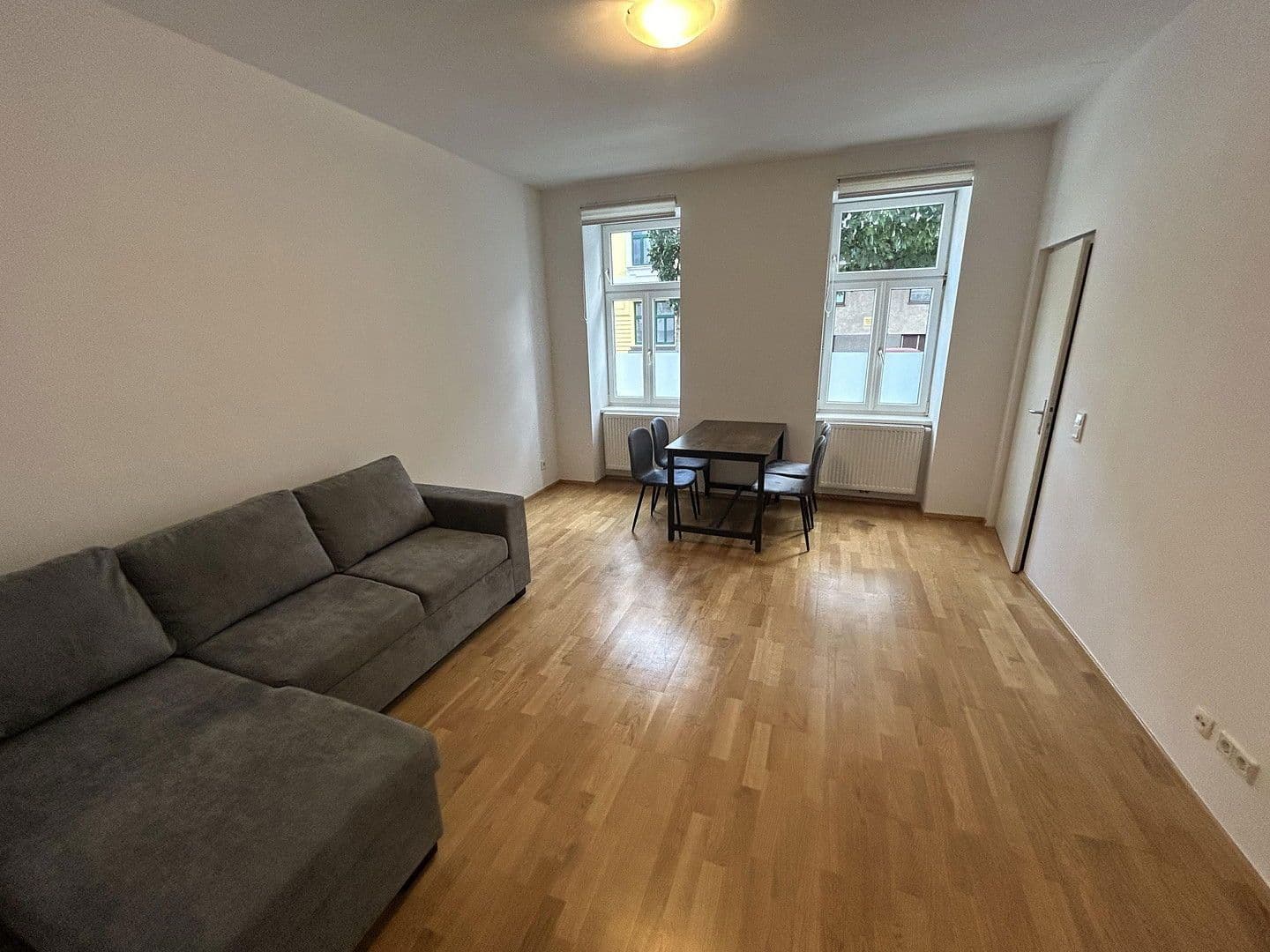 Pronájem bytu 1+1 34 m², Brehmstraße 4, Wien, Wien Pronájem bytu 1+1 34 m², Brehmstraße 4, Wien, Wien