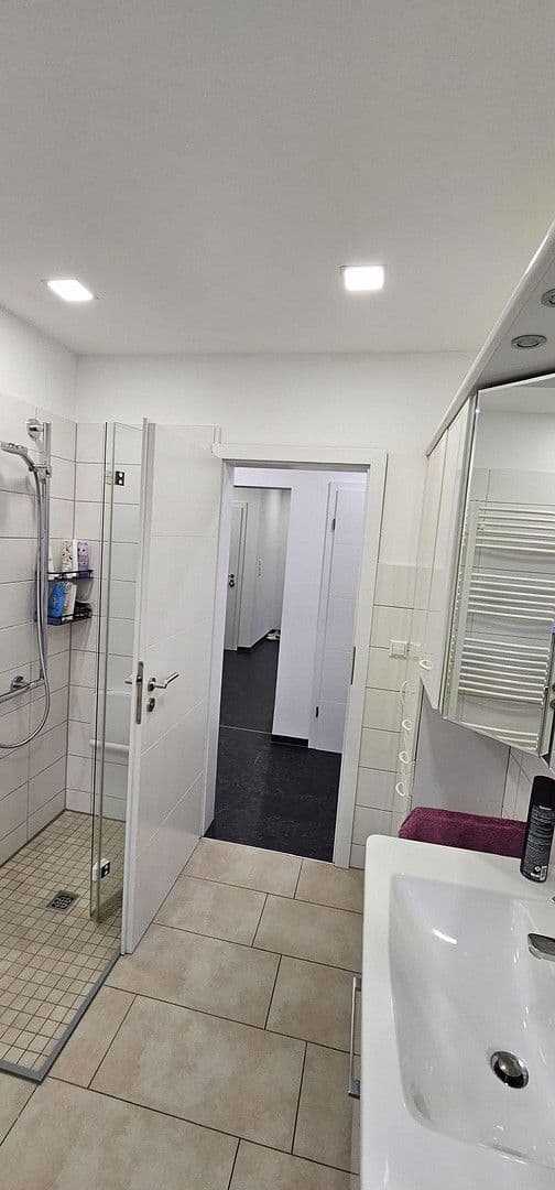 Prodej domu 131 m², pozemek 701 m², Rheine, Severní Porýní-Vestfálsko Prodej domu 131 m², pozemek 701 m², Rheine, Severní Porýní-Vestfálsko