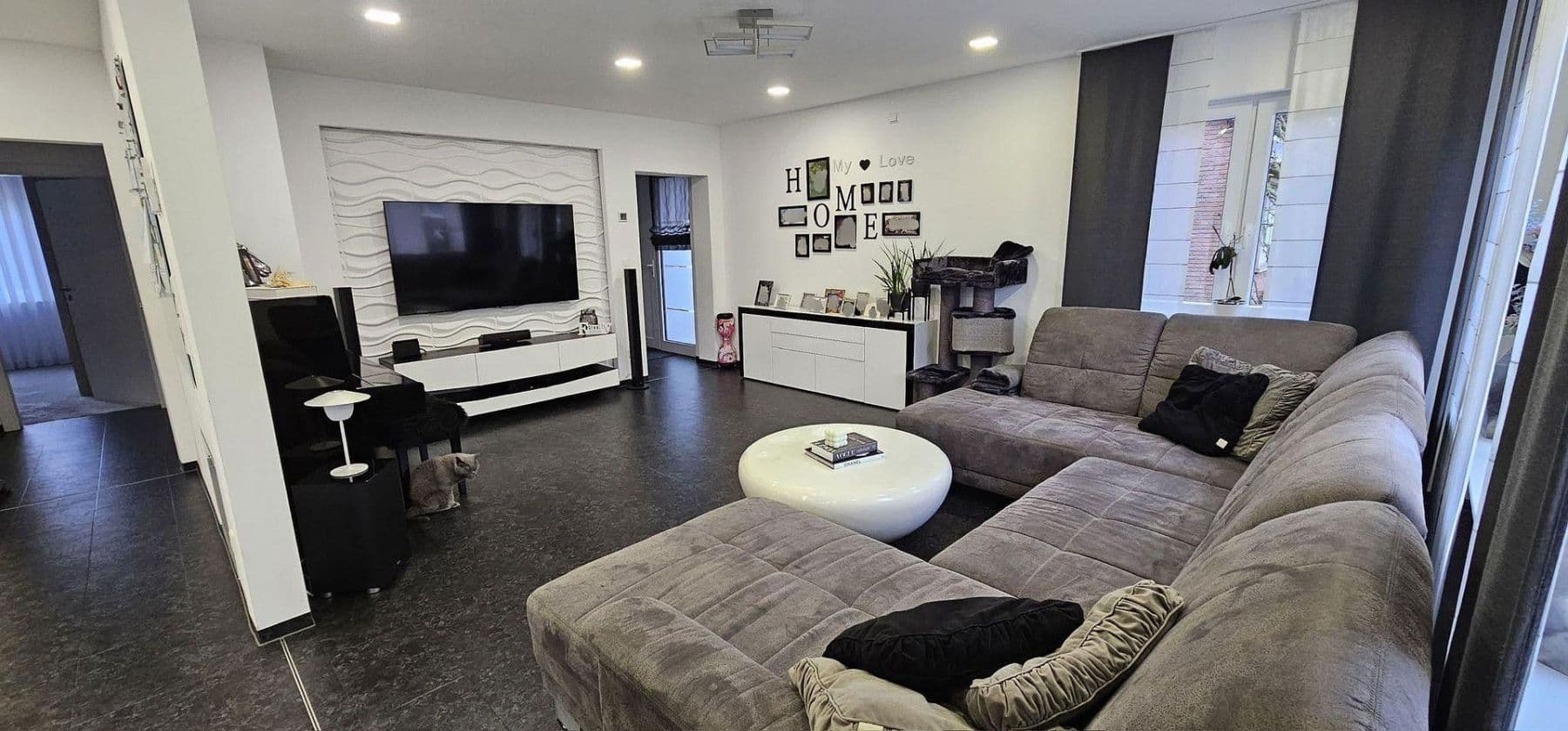 Prodej domu 131 m², pozemek 701 m², Rheine, Severní Porýní-Vestfálsko Prodej domu 131 m², pozemek 701 m², Rheine, Severní Porýní-Vestfálsko