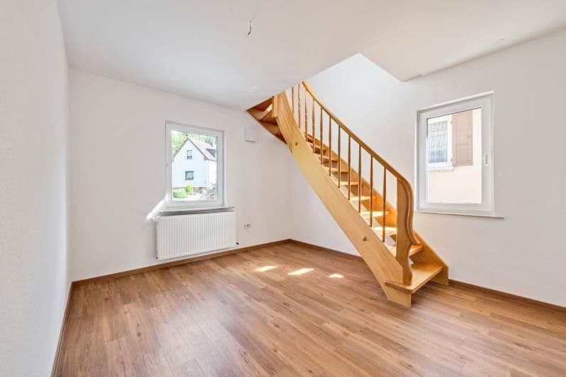 Prodej domu 183 m², pozemek 235 m², Heilbronn, Bádensko-Württembersko Prodej domu 183 m², pozemek 235 m², Heilbronn, Bádensko-Württembersko