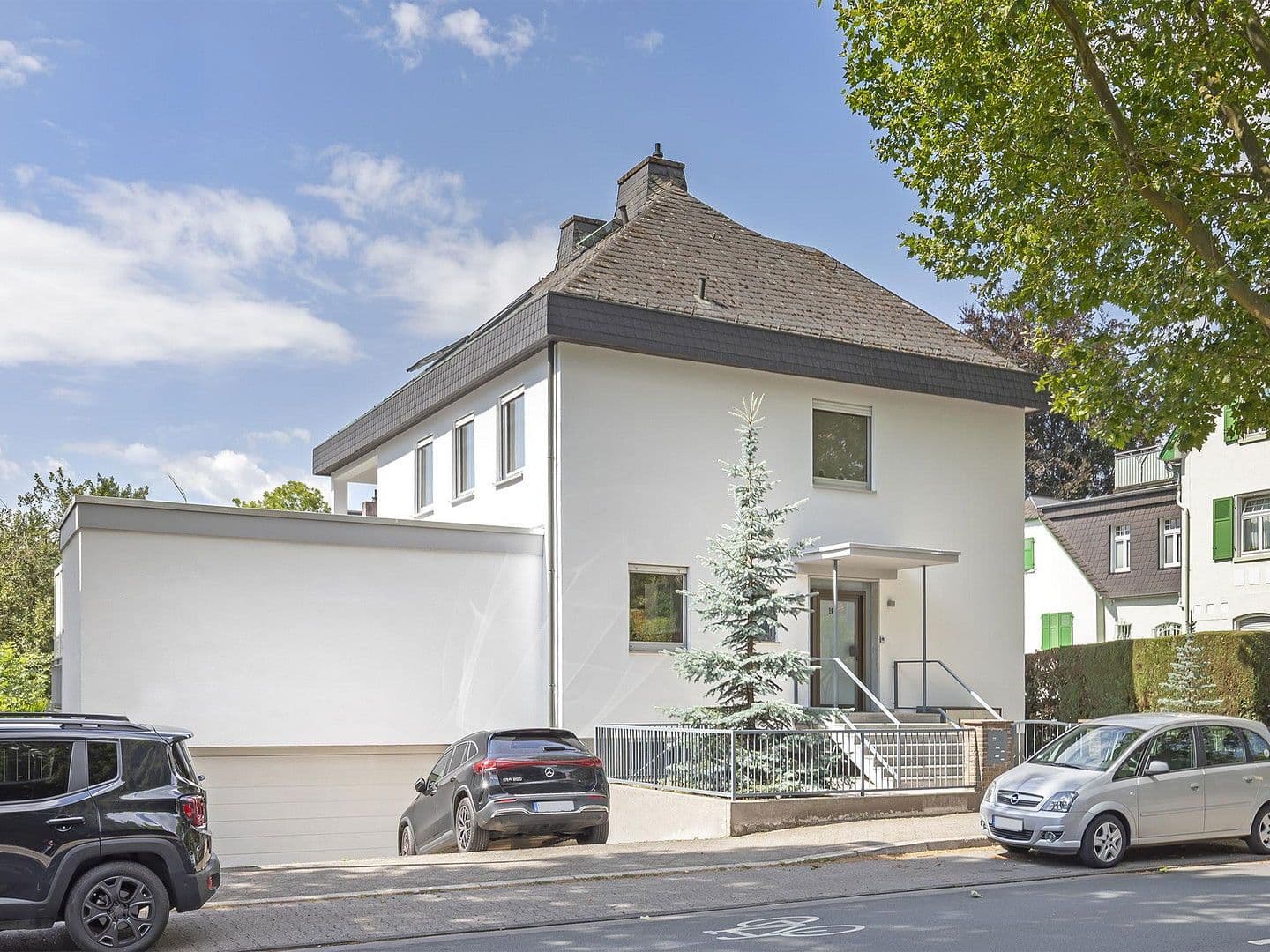 Prodej domu 282 m², pozemek 504 m², Bad Homburg vor der Höhe, Hessen Prodej domu 282 m², pozemek 504 m², Bad Homburg vor der Höhe, Hessen