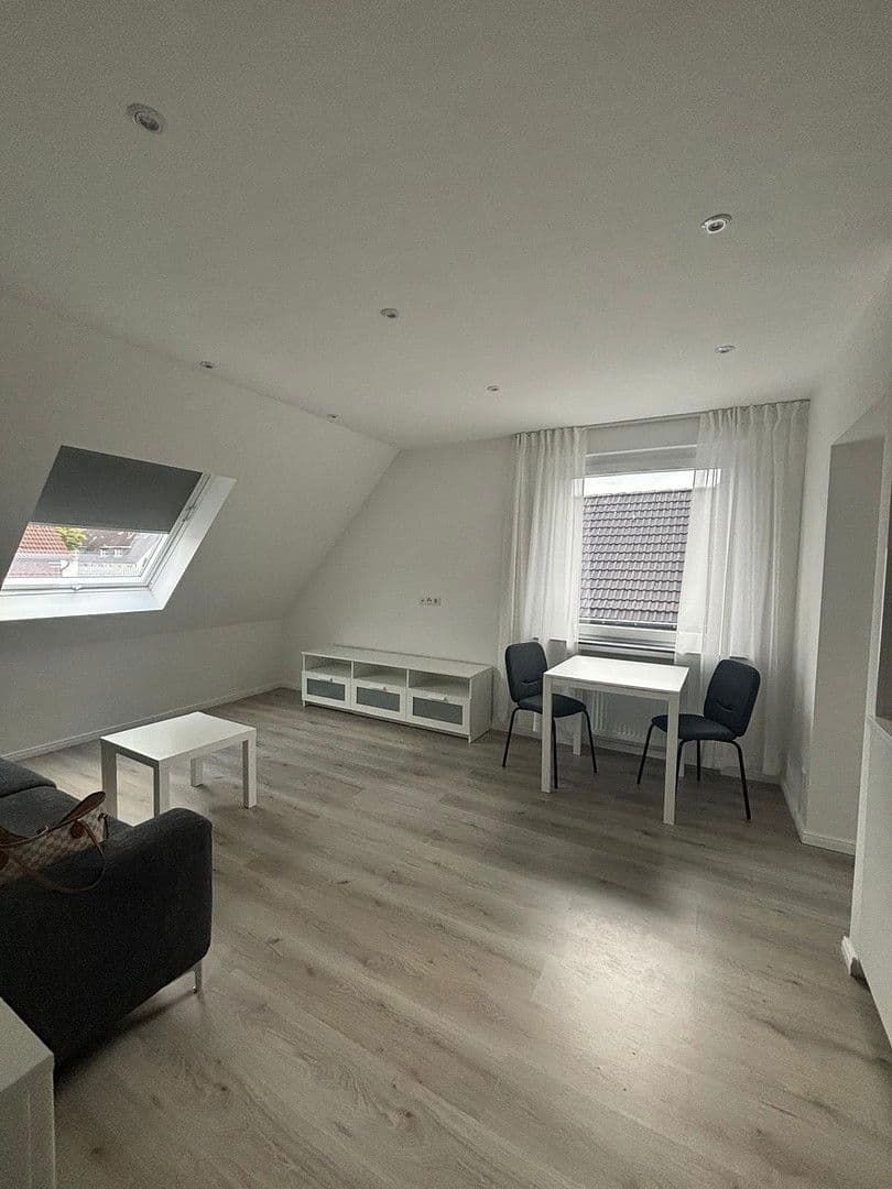 Pronájem bytu 2+1 36 m², Gerther Str. 6, Castrop-Rauxel, Severní Porýní-Vestfálsko Pronájem bytu 2+1 36 m², Gerther Str. 6, Castrop-Rauxel, Severní Porýní-Vestfálsko