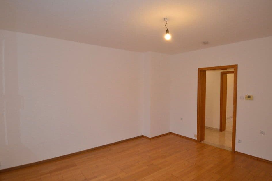 Prodej bytu 5+1 124 m², Brandenburgstr. 16, Wuppertal, Severní Porýní-Vestfálsko Prodej bytu 5+1 124 m², Brandenburgstr. 16, Wuppertal, Severní Porýní-Vestfálsko