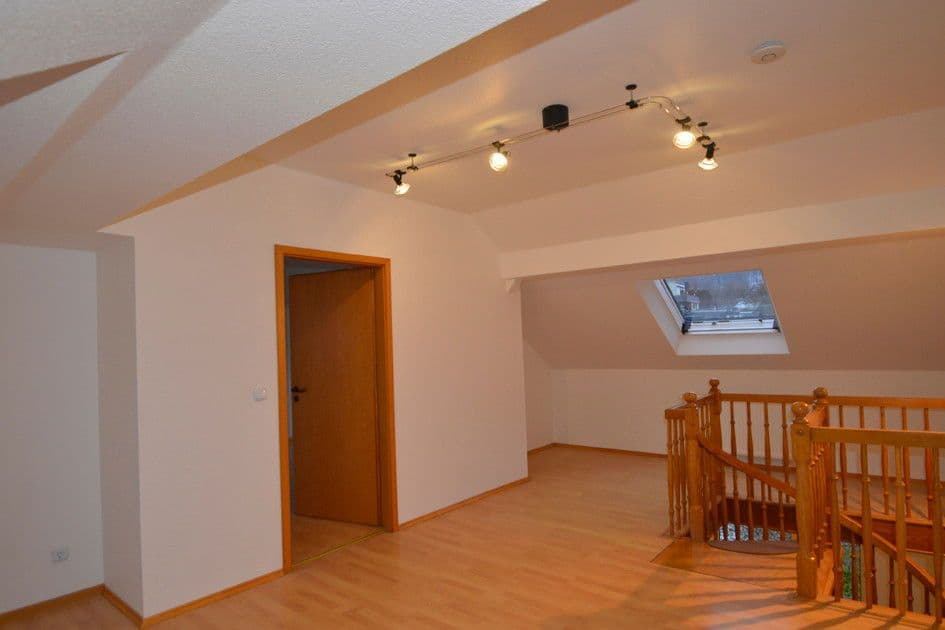 Prodej bytu 5+1 124 m², Brandenburgstr. 16, Wuppertal, Severní Porýní-Vestfálsko Prodej bytu 5+1 124 m², Brandenburgstr. 16, Wuppertal, Severní Porýní-Vestfálsko