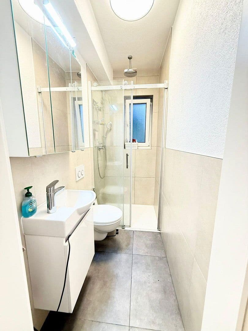 Pronájem bytu 3+1 51 m², Rippoldsauerstraße, Stuttgart, Bádensko-Württembersko Pronájem bytu 3+1 51 m², Rippoldsauerstraße, Stuttgart, Bádensko-Württembersko