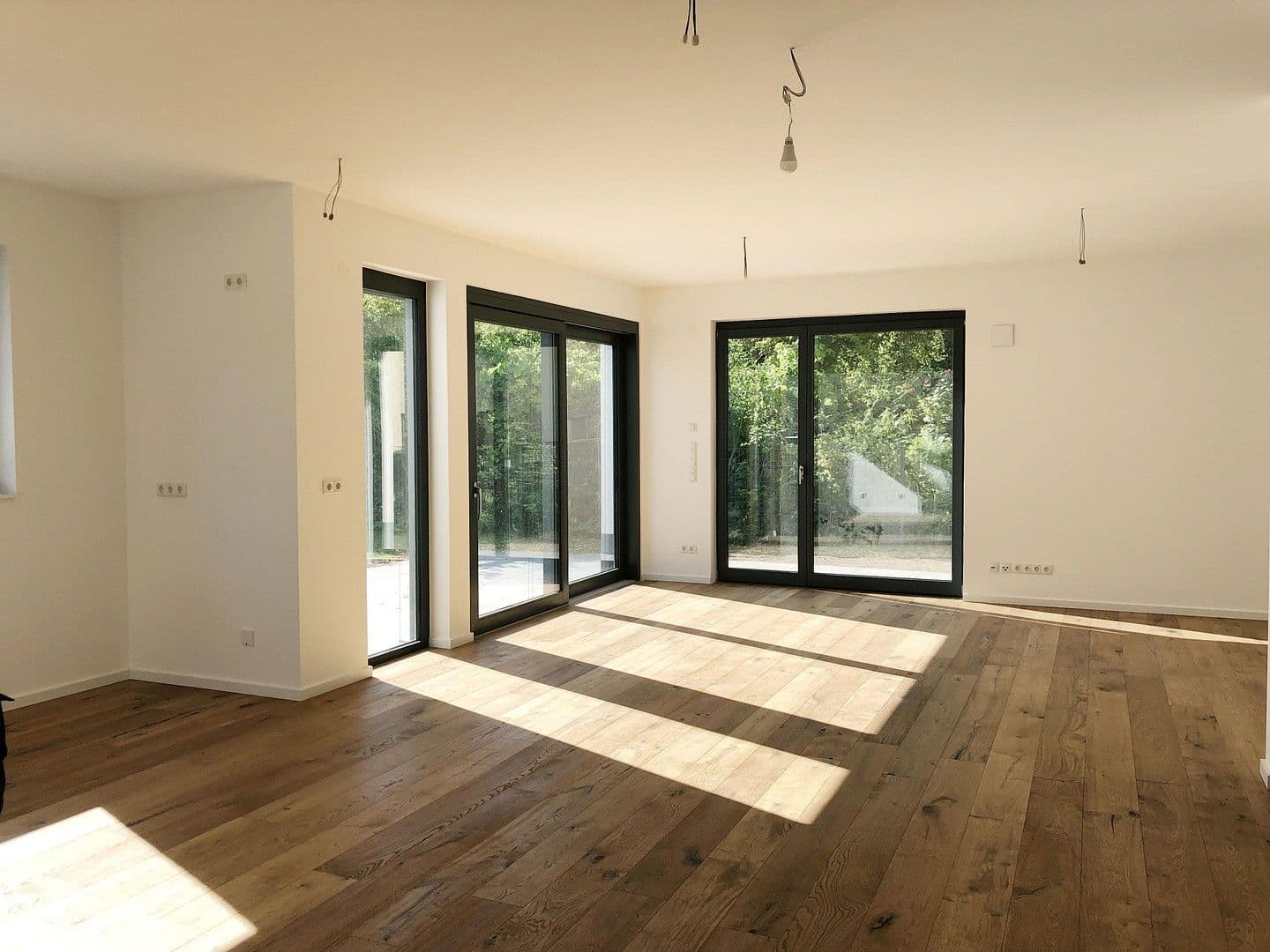 Prodej bytu 4+1 142 m², Waldowstrasse 9, Berlin, Berlín Prodej bytu 4+1 142 m², Waldowstrasse 9, Berlin, Berlín