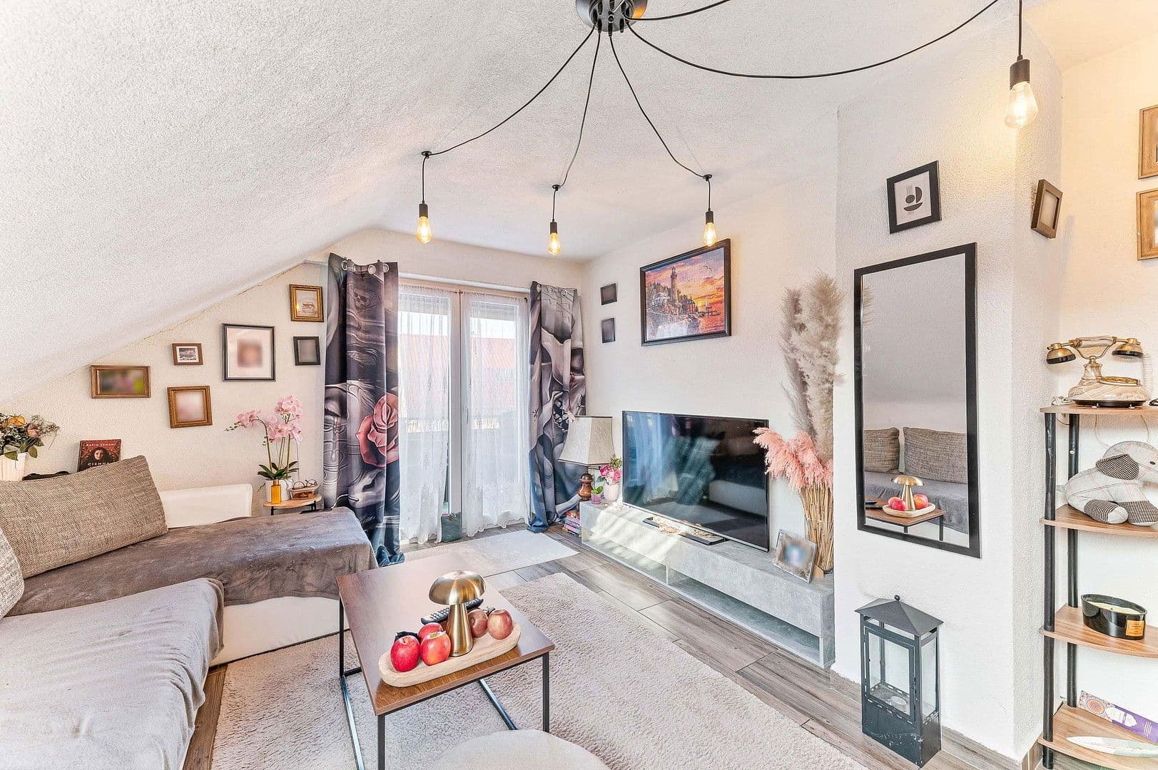 Prodej bytu 3+1 50 m², Kernen im Remstal, Bádensko-Württembersko Prodej bytu 3+1 50 m², Kernen im Remstal, Bádensko-Württembersko