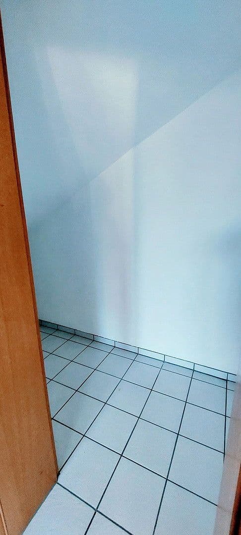 Pronájem kanceláře 58 m², Tratmoos 22, Niederneuching / Wolfsleben, Bavorsko Pronájem kanceláře 58 m², Tratmoos 22, Niederneuching / Wolfsleben, Bavorsko