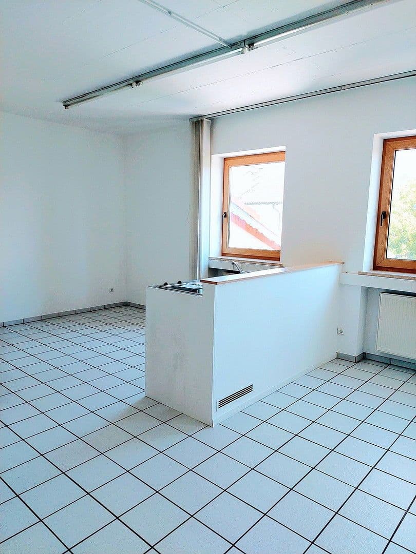 Pronájem kanceláře 58 m², Tratmoos 22, Niederneuching / Wolfsleben, Bavorsko Pronájem kanceláře 58 m², Tratmoos 22, Niederneuching / Wolfsleben, Bavorsko