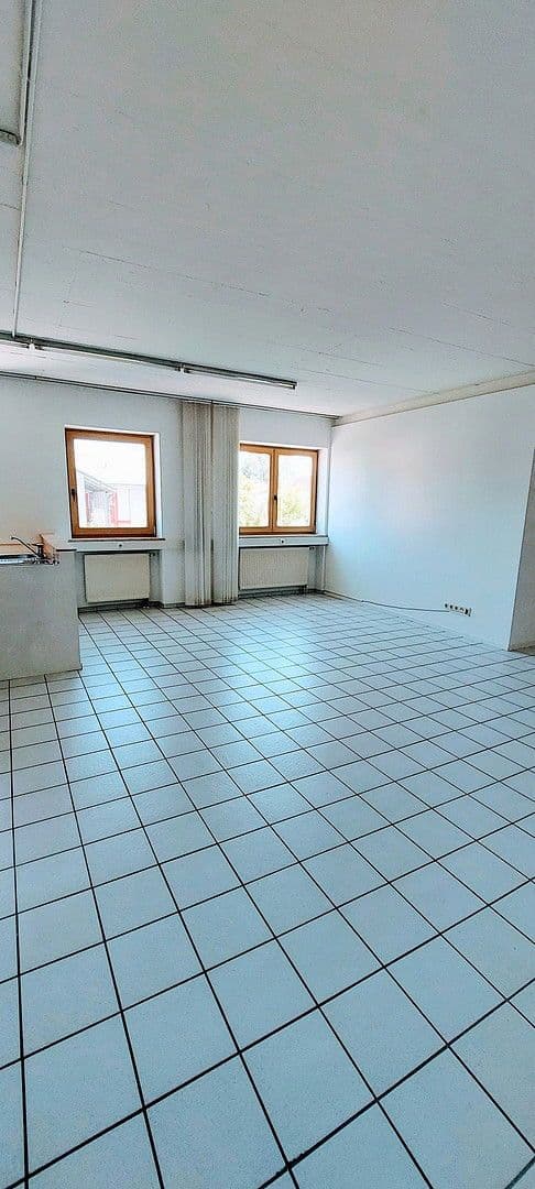 Pronájem kanceláře 58 m², Tratmoos 22, Niederneuching / Wolfsleben, Bavorsko Pronájem kanceláře 58 m², Tratmoos 22, Niederneuching / Wolfsleben, Bavorsko