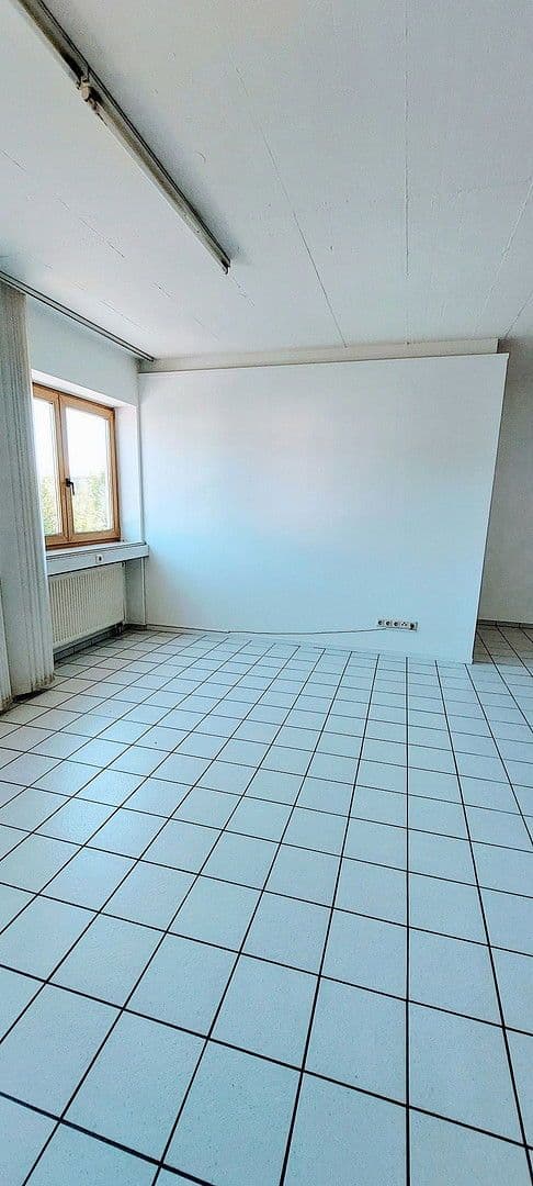 Pronájem kanceláře 58 m², Tratmoos 22, Niederneuching / Wolfsleben, Bavorsko Pronájem kanceláře 58 m², Tratmoos 22, Niederneuching / Wolfsleben, Bavorsko