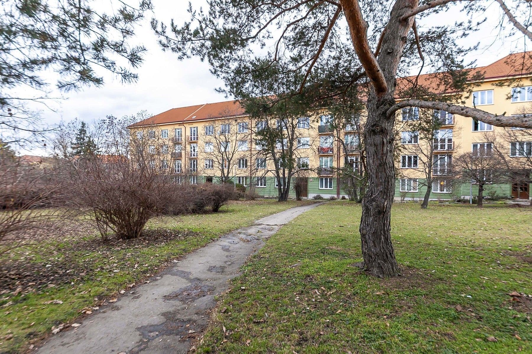 Prodej bytu 1+1 39 m², Nedvězská, Praha, Praha Prodej bytu 1+1 39 m², Nedvězská, Praha, Praha