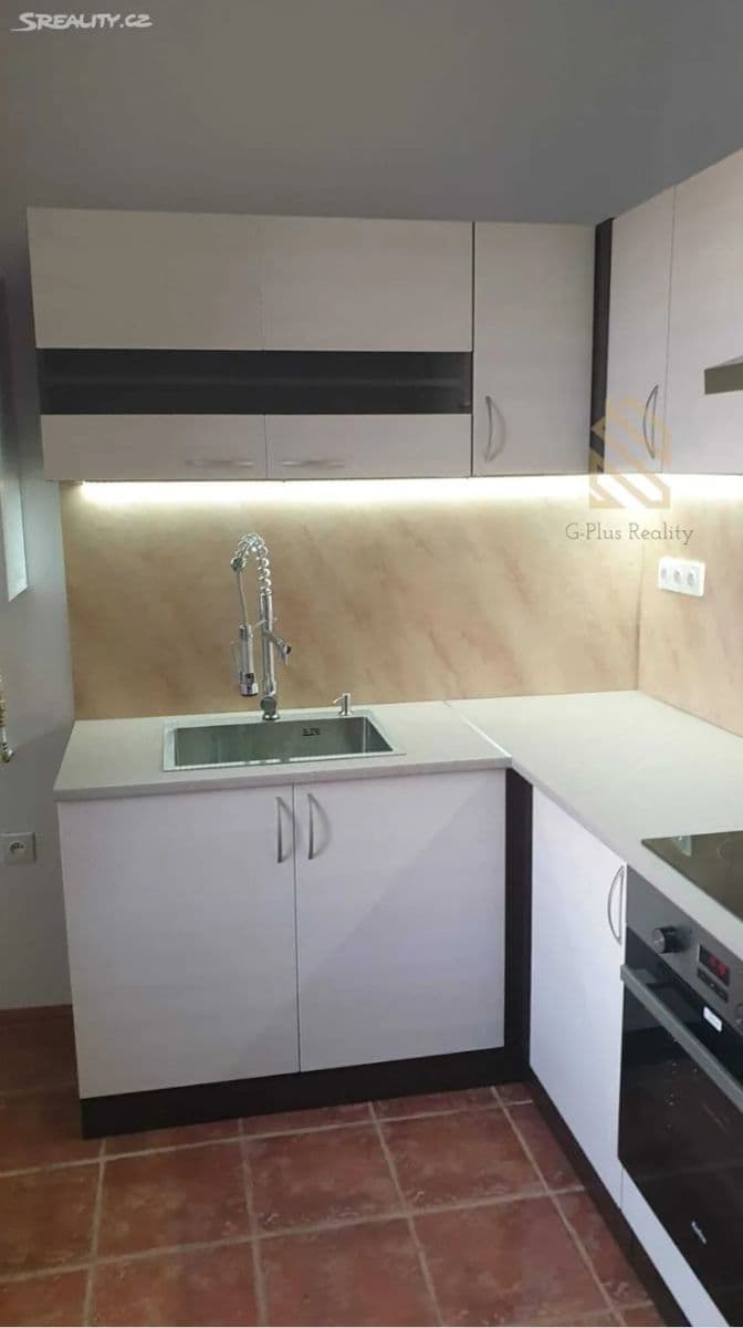 Pronájem bytu 1+1 40 m², Emy Destinové, Ústí nad Labem, Ústecký kraj Pronájem bytu 1+1 40 m², Emy Destinové, Ústí nad Labem, Ústecký kraj