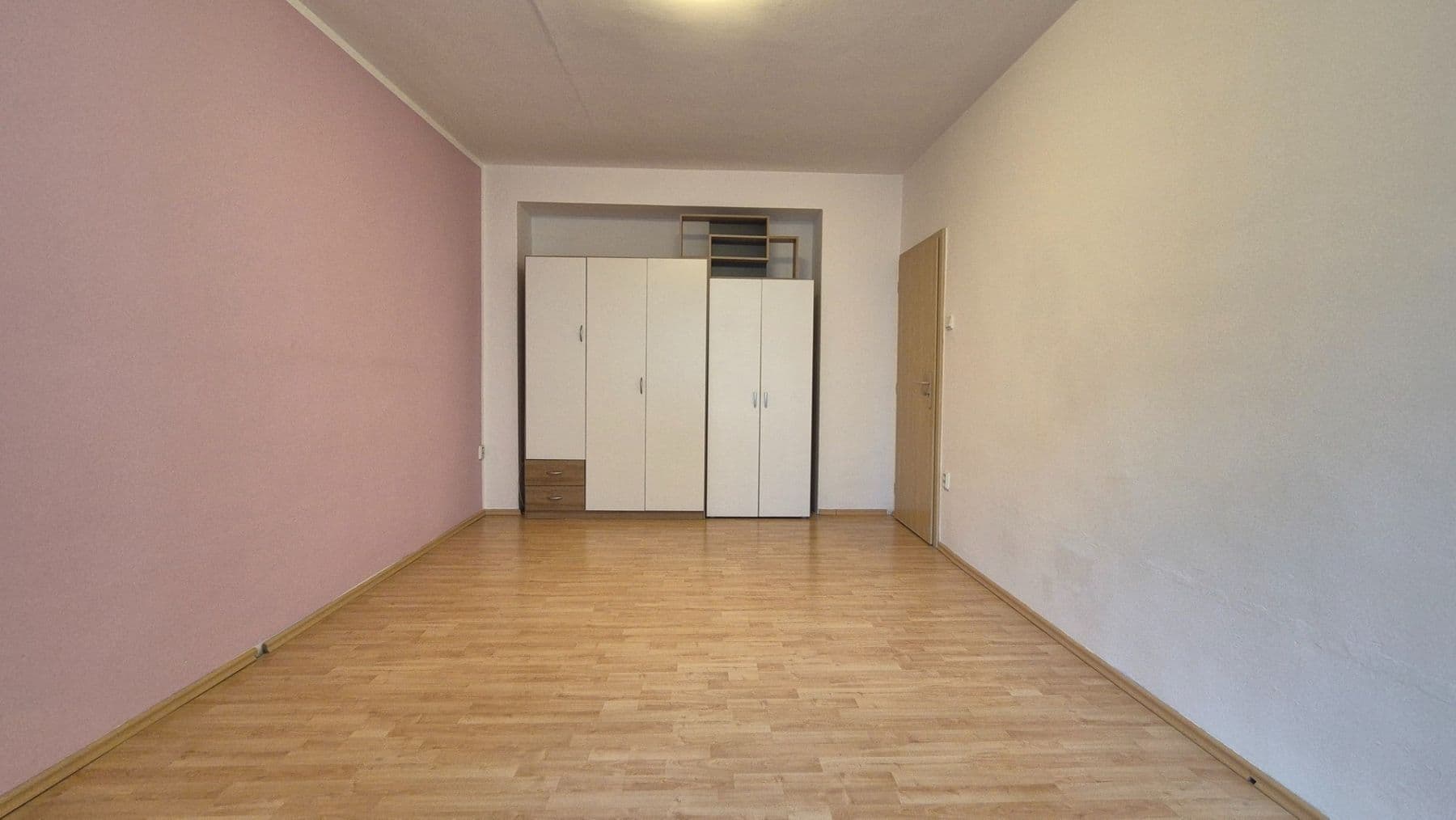 Pronájem bytu 1+kk 27 m², Renneská třída, Brno, Jihomoravský kraj Pronájem bytu 1+kk 27 m², Renneská třída, Brno, Jihomoravský kraj