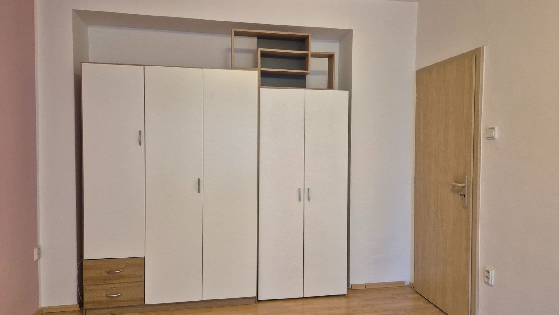 Pronájem bytu 1+kk 27 m², Renneská třída, Brno, Jihomoravský kraj Pronájem bytu 1+kk 27 m², Renneská třída, Brno, Jihomoravský kraj