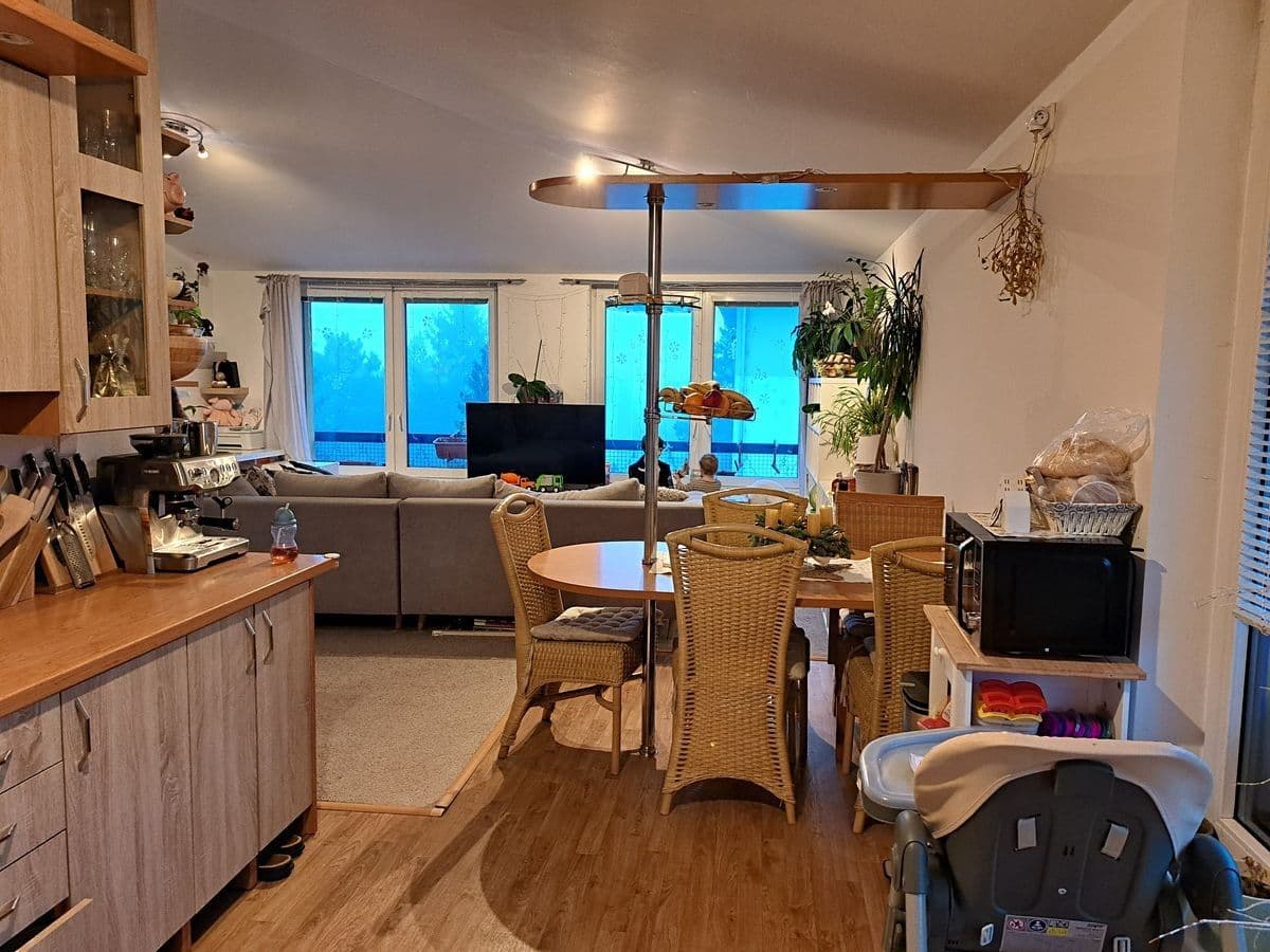 Pronájem bytu 2+kk 70 m², Prokopa Velikého, Úvaly, Středočeský kraj Pronájem bytu 2+kk 70 m², Prokopa Velikého, Úvaly, Středočeský kraj