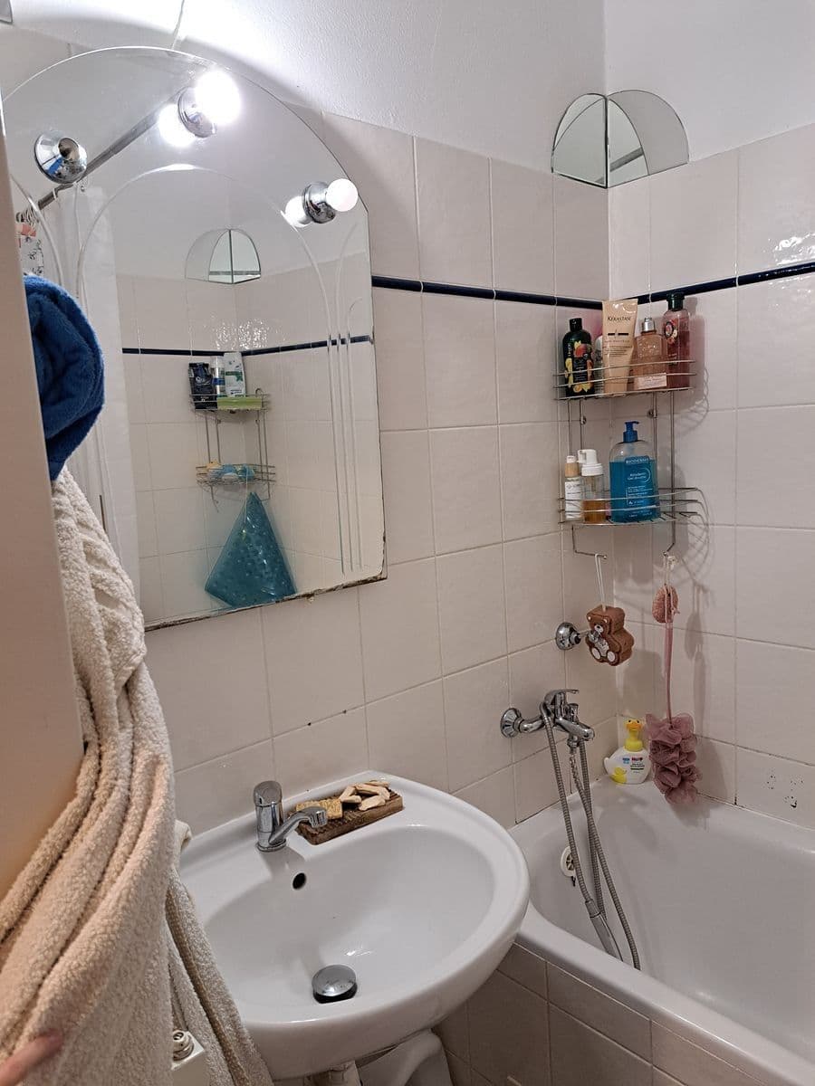 Pronájem bytu 2+kk 70 m², Prokopa Velikého, Úvaly, Středočeský kraj Pronájem bytu 2+kk 70 m², Prokopa Velikého, Úvaly, Středočeský kraj