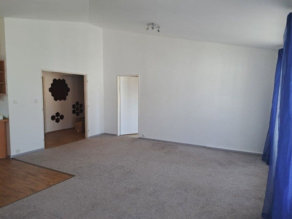Pronájem bytu 2+kk 70 m², Prokopa Velikého, Úvaly, Středočeský kraj Pronájem bytu 2+kk 70 m², Prokopa Velikého, Úvaly, Středočeský kraj