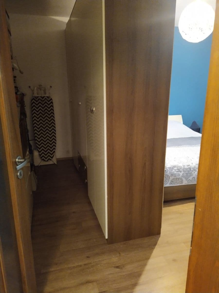 Pronájem bytu 2+1 66 m², Komenského nám., Litomyšl, Pardubický kraj Pronájem bytu 2+1 66 m², Komenského nám., Litomyšl, Pardubický kraj