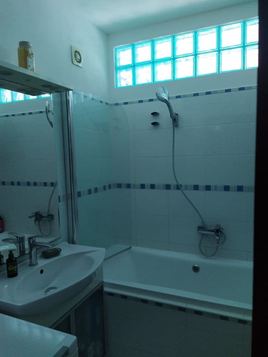 Pronájem bytu 2+1 66 m², Komenského nám., Litomyšl, Pardubický kraj Pronájem bytu 2+1 66 m², Komenského nám., Litomyšl, Pardubický kraj