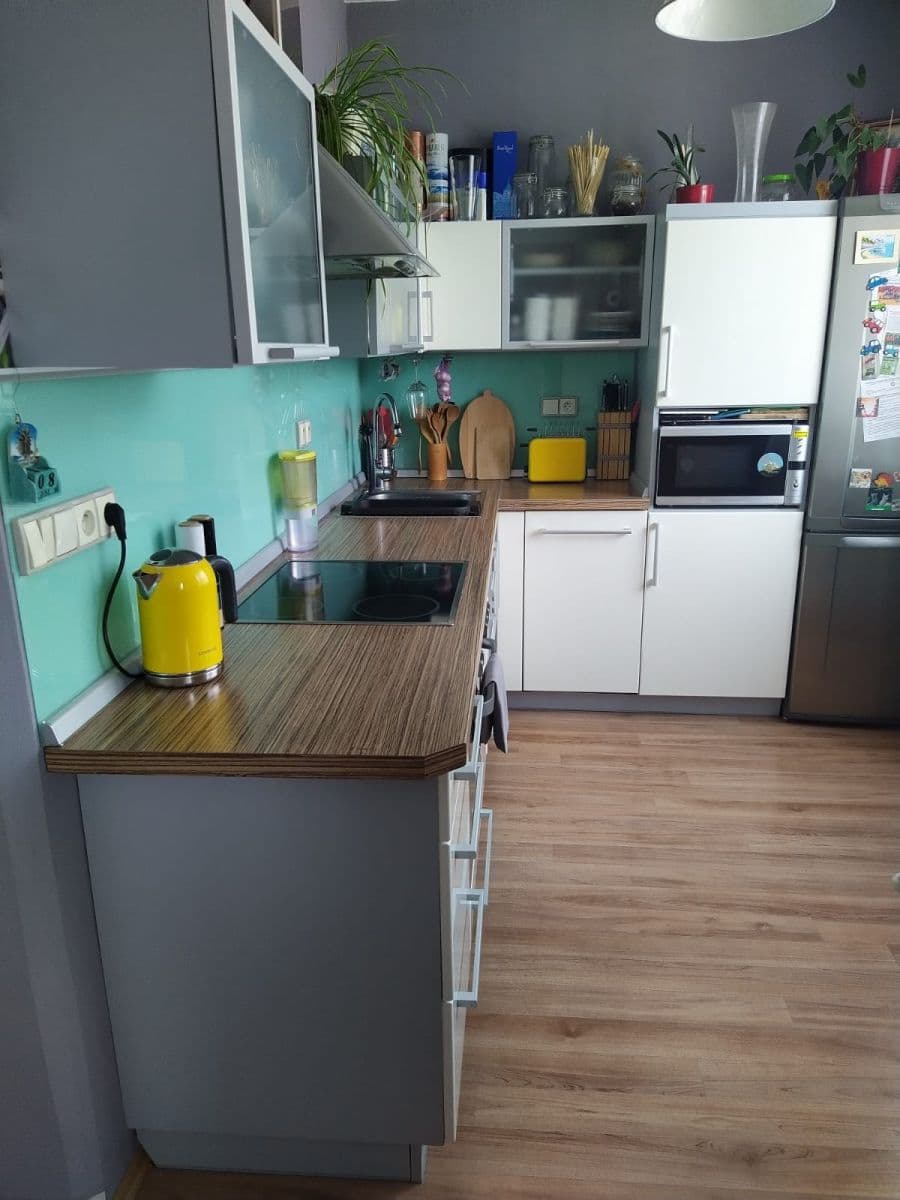 Pronájem bytu 2+1 66 m², Komenského nám., Litomyšl, Pardubický kraj Pronájem bytu 2+1 66 m², Komenského nám., Litomyšl, Pardubický kraj