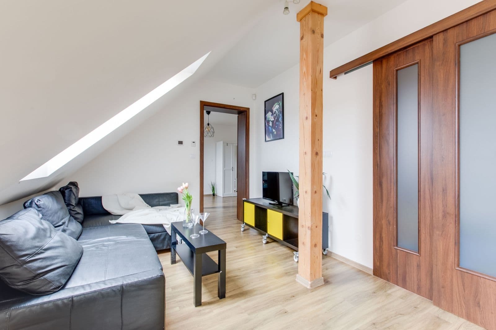 Pronájem bytu 3+kk 75 m², Oldřichova, Praha, Praha Pronájem bytu 3+kk 75 m², Oldřichova, Praha, Praha