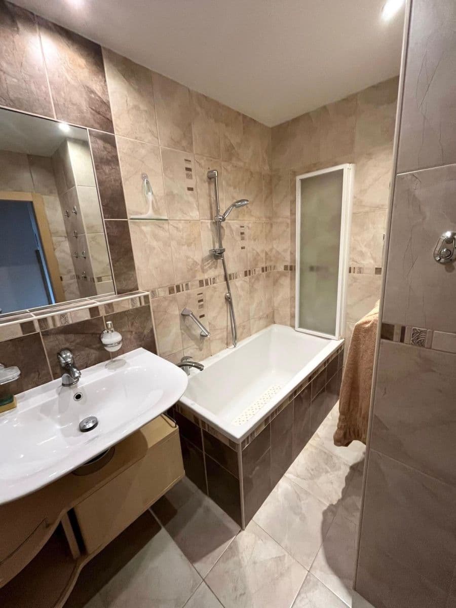 Pronájem bytu 3+kk 74 m², Láskova, Praha, Praha Pronájem bytu 3+kk 74 m², Láskova, Praha, Praha