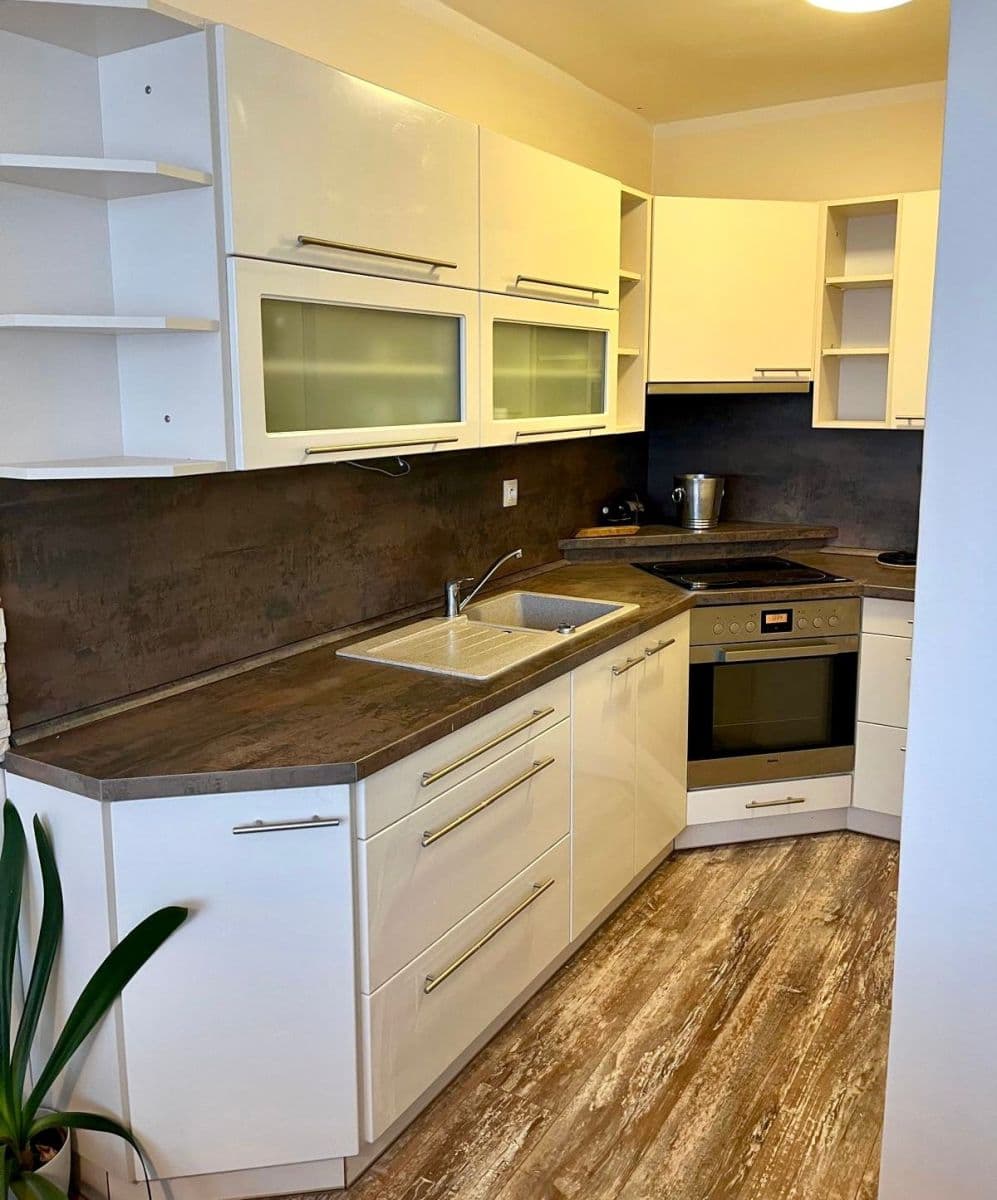 Pronájem bytu 3+kk 74 m², Láskova, Praha, Praha Pronájem bytu 3+kk 74 m², Láskova, Praha, Praha