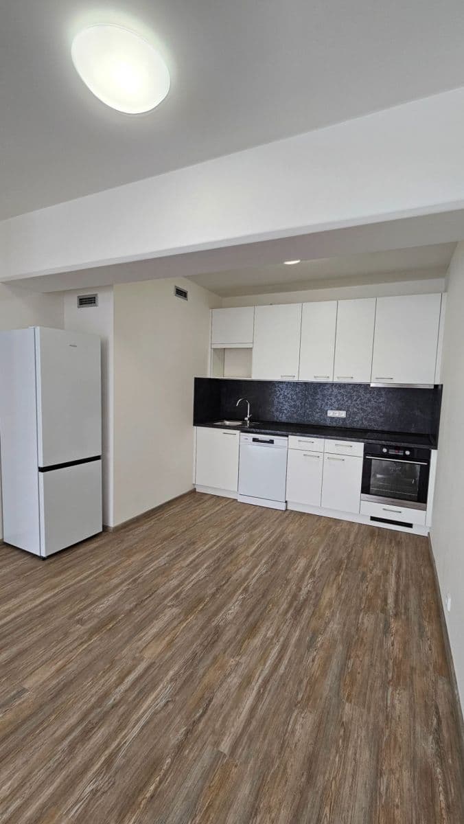 Pronájem bytu 2+kk 62 m², Sinkulova, Praha, Praha Pronájem bytu 2+kk 62 m², Sinkulova, Praha, Praha