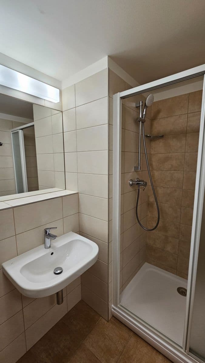 Pronájem bytu 2+kk 62 m², Sinkulova, Praha, Praha Pronájem bytu 2+kk 62 m², Sinkulova, Praha, Praha