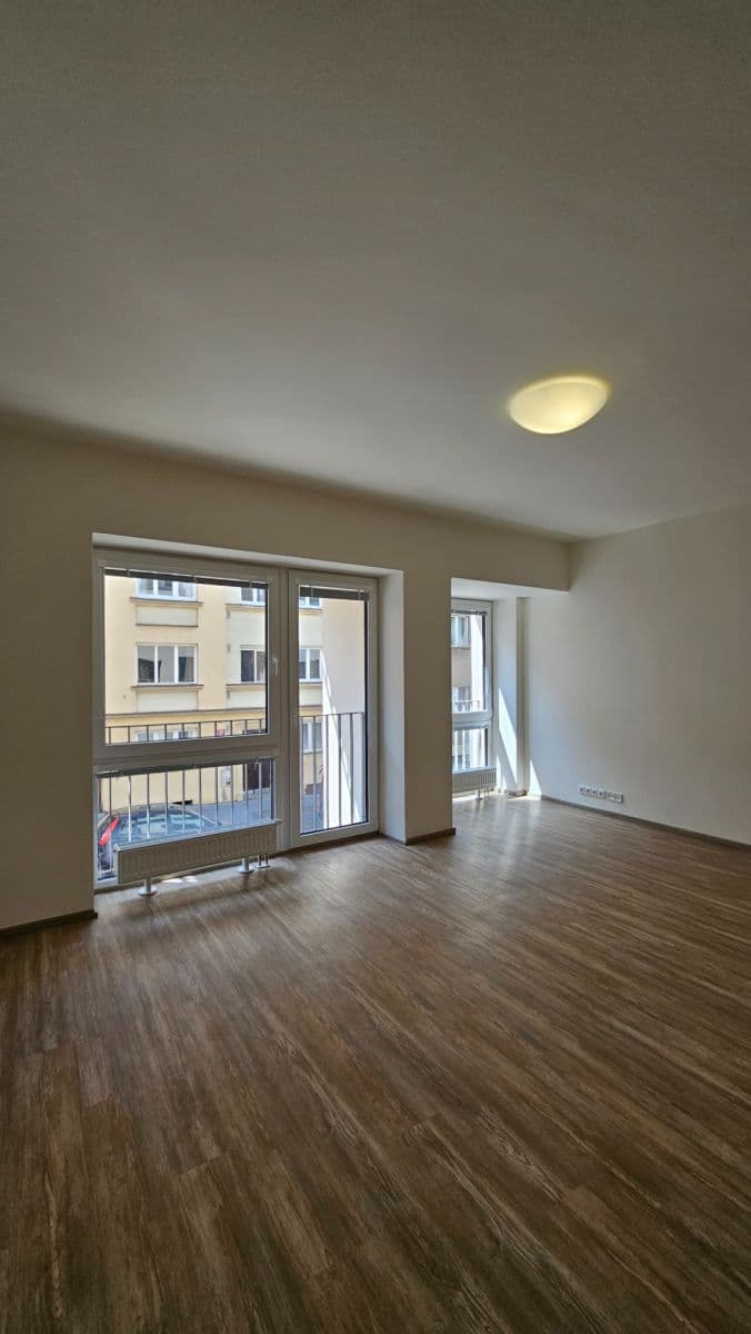 Pronájem bytu 2+kk 62 m², Sinkulova, Praha, Praha Pronájem bytu 2+kk 62 m², Sinkulova, Praha, Praha