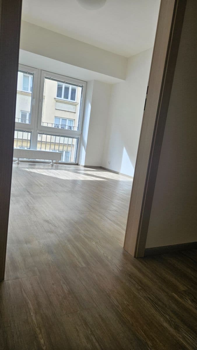 Pronájem bytu 2+kk 62 m², Sinkulova, Praha, Praha Pronájem bytu 2+kk 62 m², Sinkulova, Praha, Praha