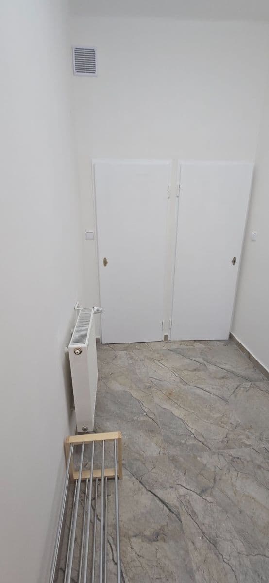 Pronájem bytu 2+1 65 m², Na Klášterním, Praha, Praha Pronájem bytu 2+1 65 m², Na Klášterním, Praha, Praha