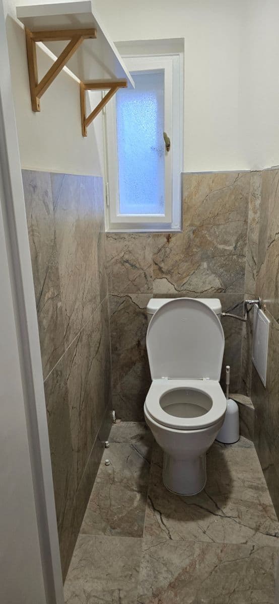 Pronájem bytu 2+1 65 m², Na Klášterním, Praha, Praha Pronájem bytu 2+1 65 m², Na Klášterním, Praha, Praha