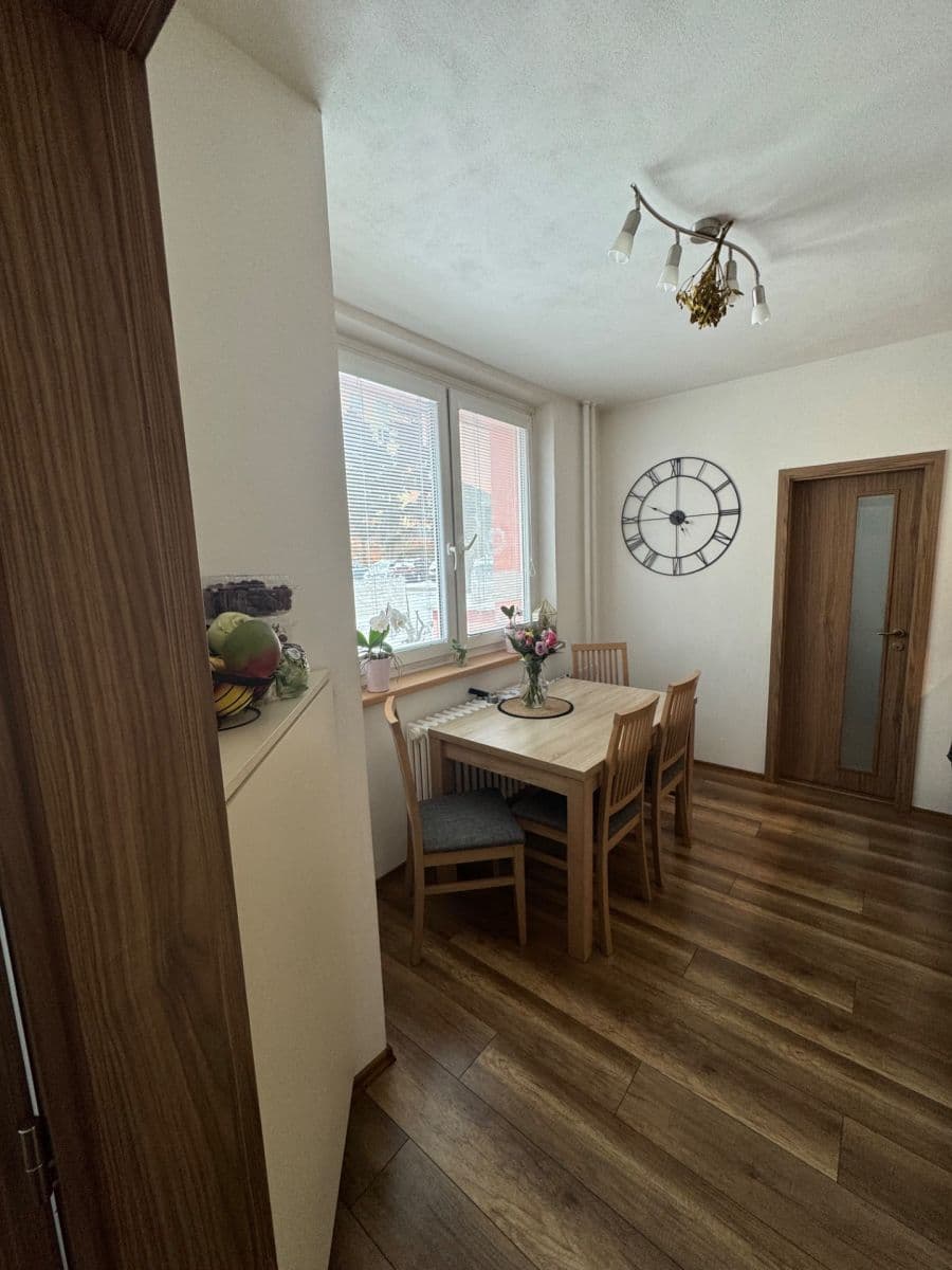 Pronájem bytu 3+1 74 m², Na Kopci, Jihlava, Kraj Vysočina Pronájem bytu 3+1 74 m², Na Kopci, Jihlava, Kraj Vysočina
