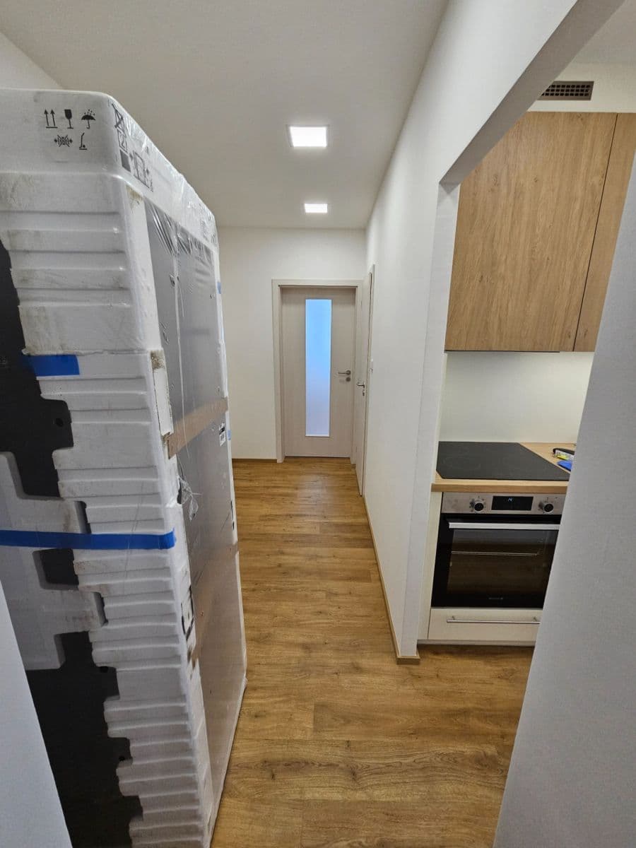 Pronájem bytu 3+1 72 m², Jabloňová, Praha, Praha Pronájem bytu 3+1 72 m², Jabloňová, Praha, Praha