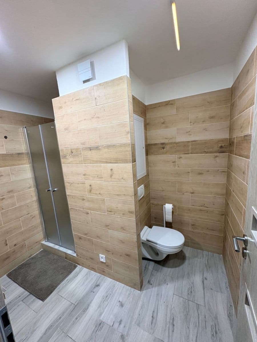 Pronájem bytu 1+1 40 m², Na Borku, Jirkov, Ústecký kraj Pronájem bytu 1+1 40 m², Na Borku, Jirkov, Ústecký kraj