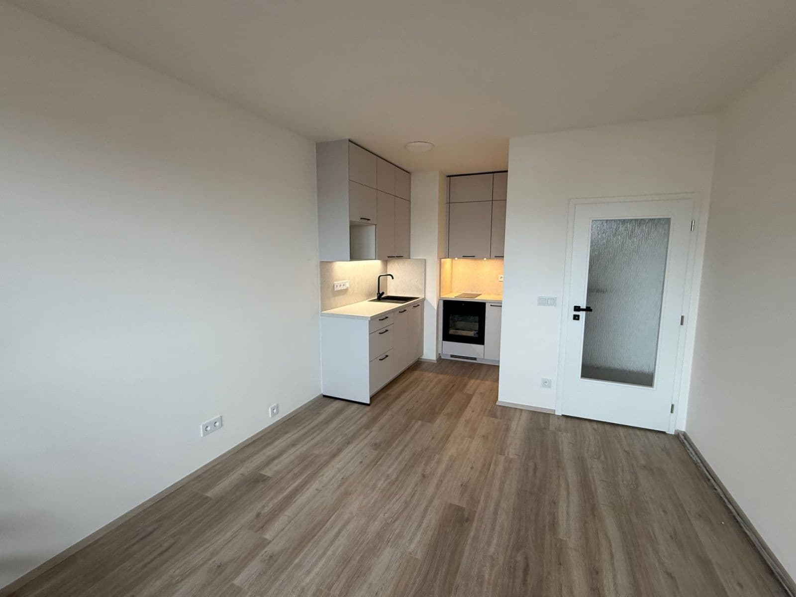 Pronájem bytu 2+kk 42 m², Fabiánové, Praha, Praha Pronájem bytu 2+kk 42 m², Fabiánové, Praha, Praha