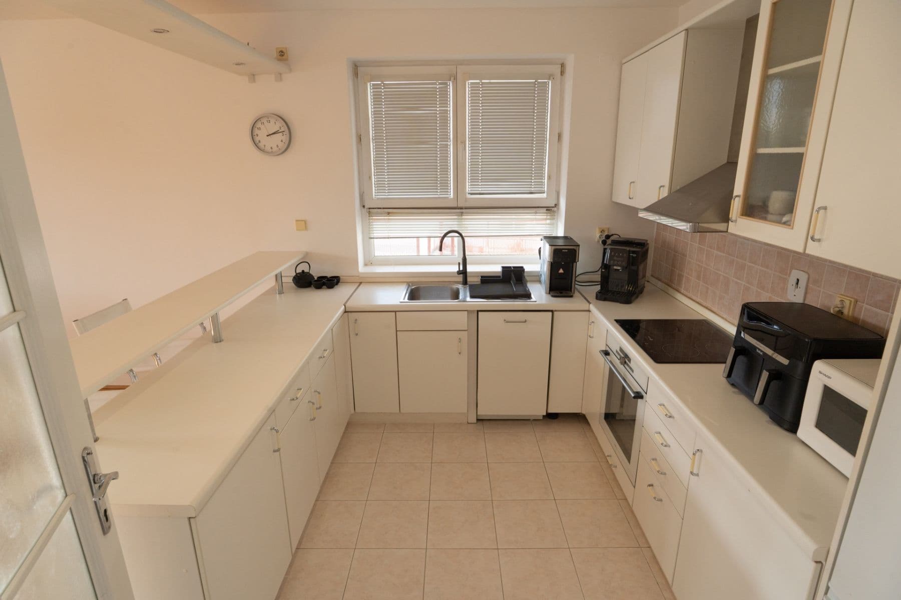 Pronájem bytu 3+kk 80 m², Kloboukova, Praha, Praha Pronájem bytu 3+kk 80 m², Kloboukova, Praha, Praha