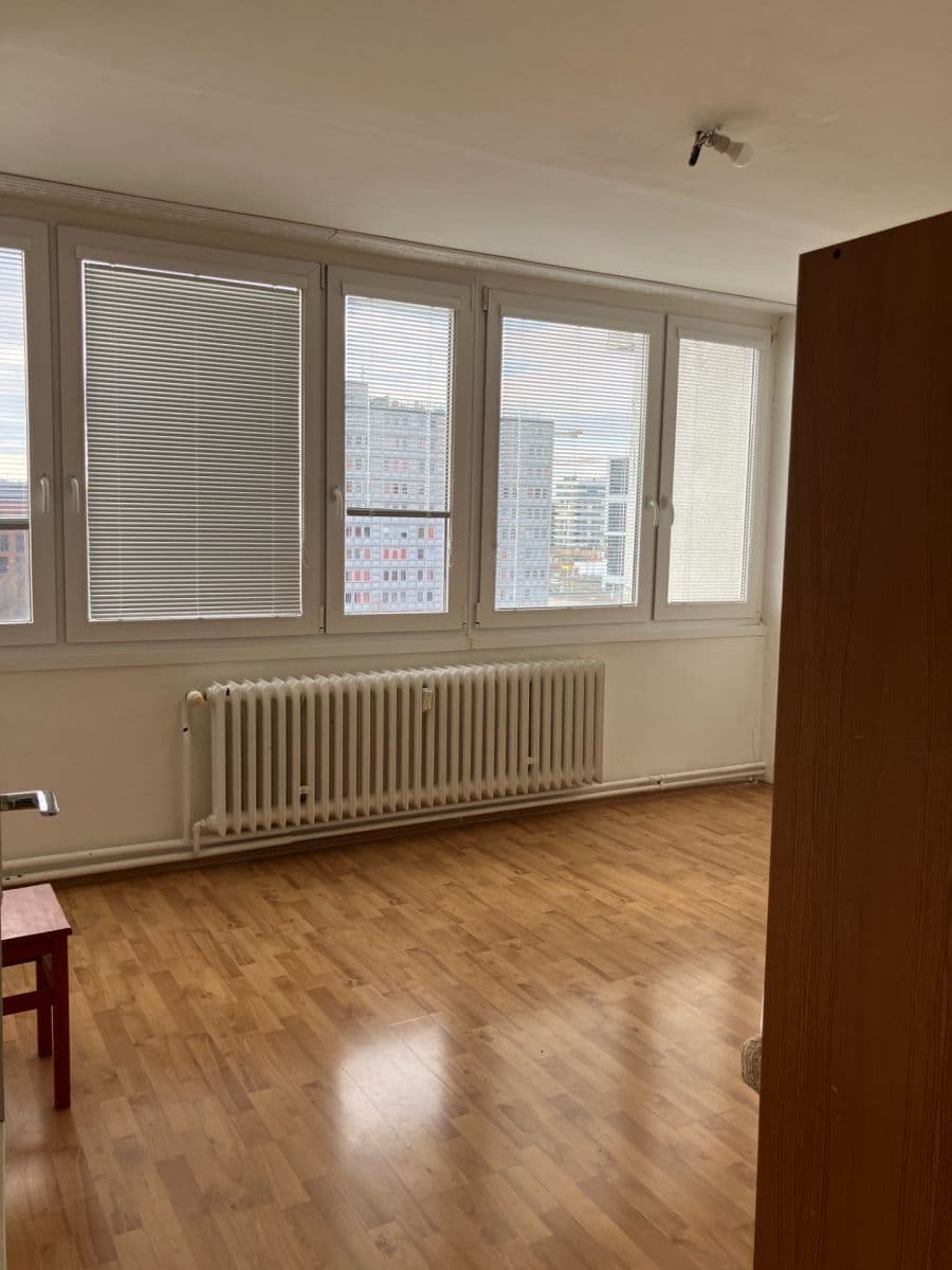 Pronájem bytu 1+kk 30 m², Nekvasilova, Praha, Praha Pronájem bytu 1+kk 30 m², Nekvasilova, Praha, Praha