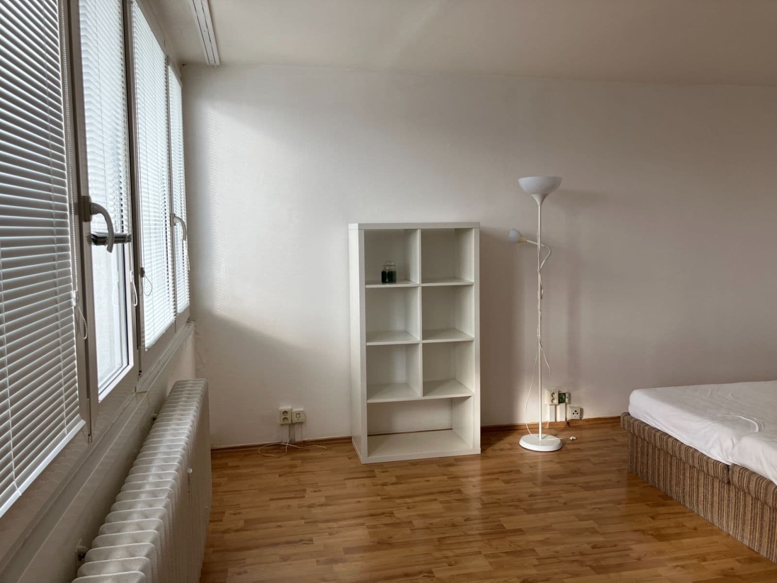 Pronájem bytu 1+kk 30 m², Nekvasilova, Praha, Praha Pronájem bytu 1+kk 30 m², Nekvasilova, Praha, Praha