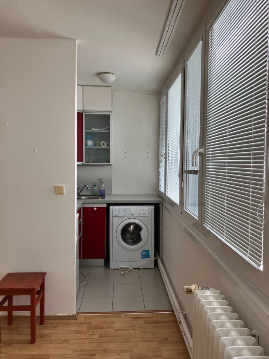 Pronájem bytu 1+kk 30 m², Nekvasilova, Praha, Praha Pronájem bytu 1+kk 30 m², Nekvasilova, Praha, Praha