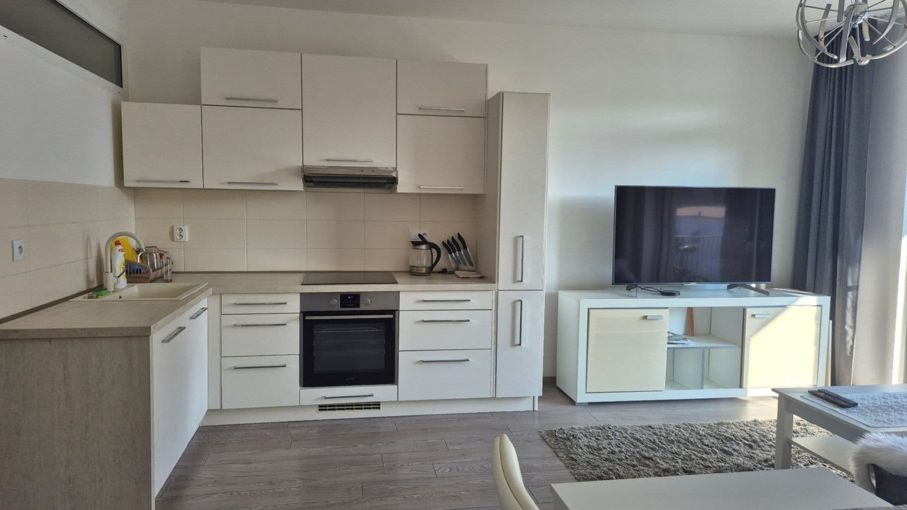 Pronájem bytu 2+1 46 m², Sliačska, Nové Mesto, Bratislavský kraj Pronájem bytu 2+1 46 m², Sliačska, Nové Mesto, Bratislavský kraj