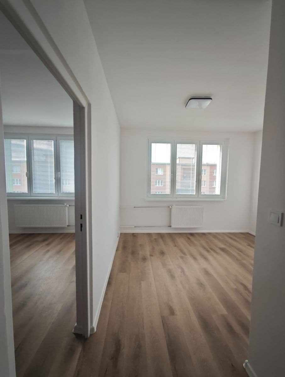 Pronájem bytu 1+1 36 m², Studentská, Jirkov, Ústecký kraj Pronájem bytu 1+1 36 m², Studentská, Jirkov, Ústecký kraj