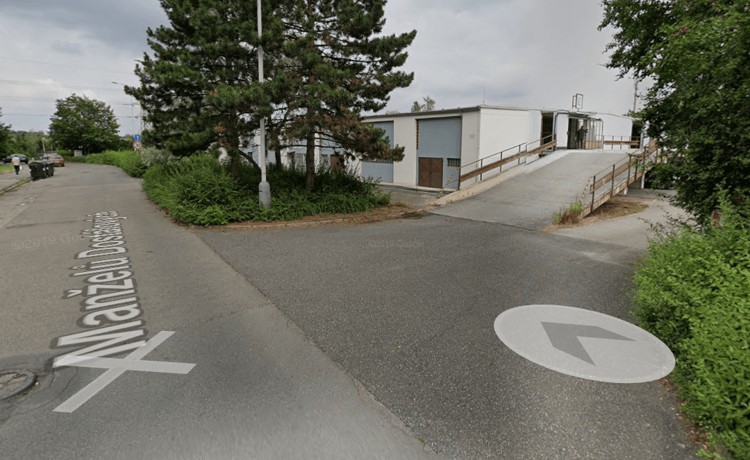 Pronájem garáže 18 m², Manželů Dostálových, Praha, Praha Pronájem garáže 18 m², Manželů Dostálových, Praha, Praha