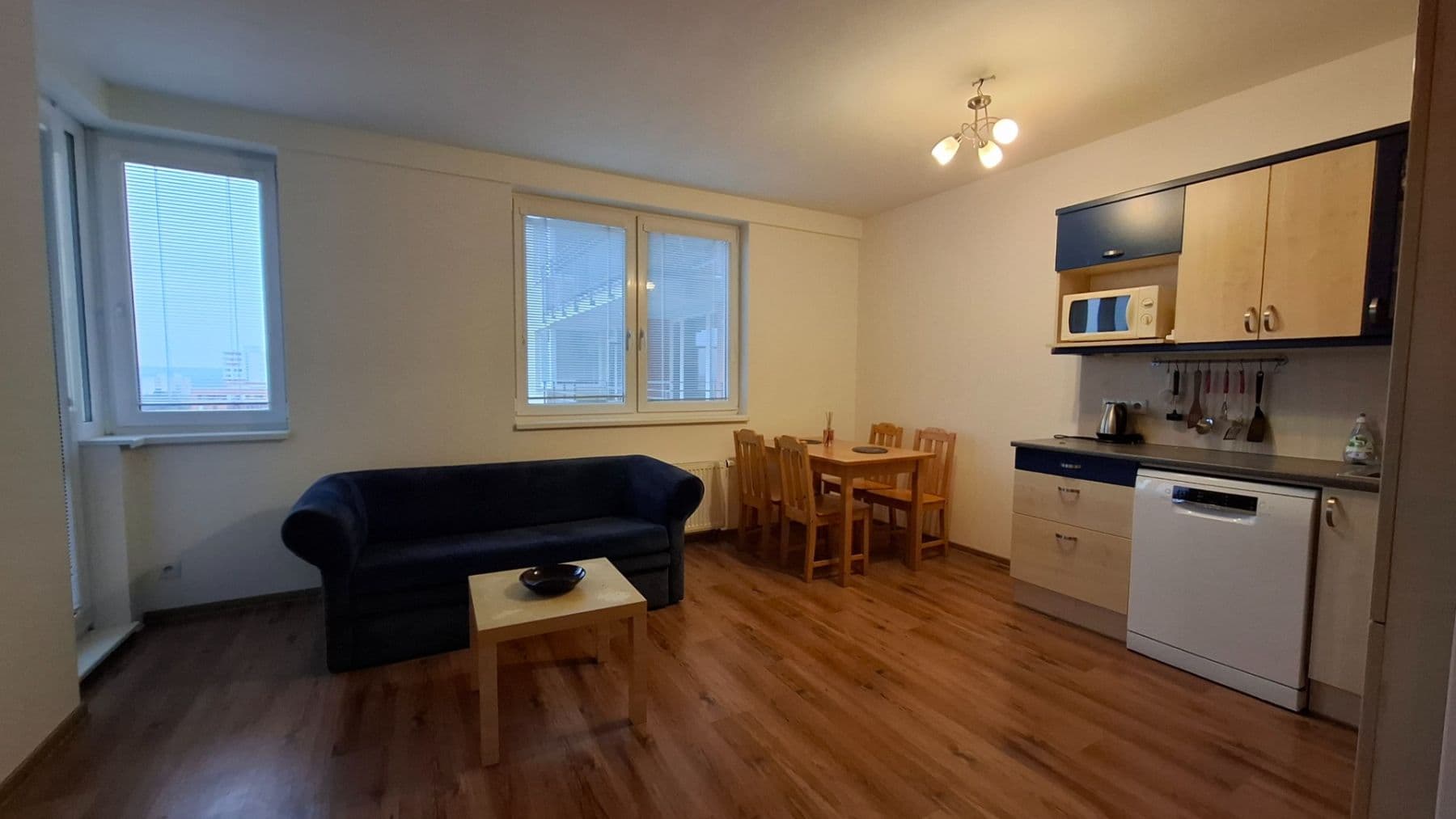 Pronájem bytu 2+kk 43 m², Hnězdenská, Praha, Praha Pronájem bytu 2+kk 43 m², Hnězdenská, Praha, Praha