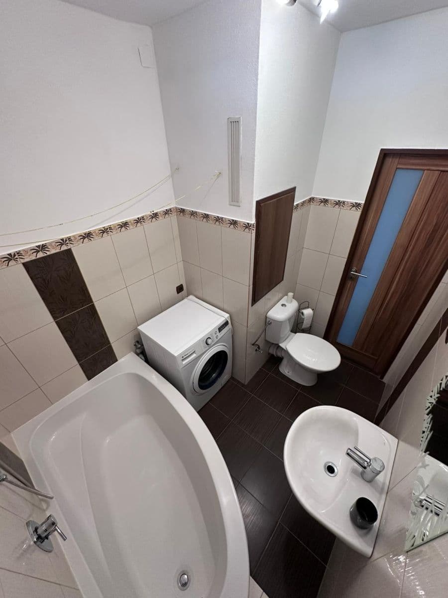 Pronájem bytu 3+1 64 m², Budivojova, České Budějovice, Jihočeský kraj Pronájem bytu 3+1 64 m², Budivojova, České Budějovice, Jihočeský kraj