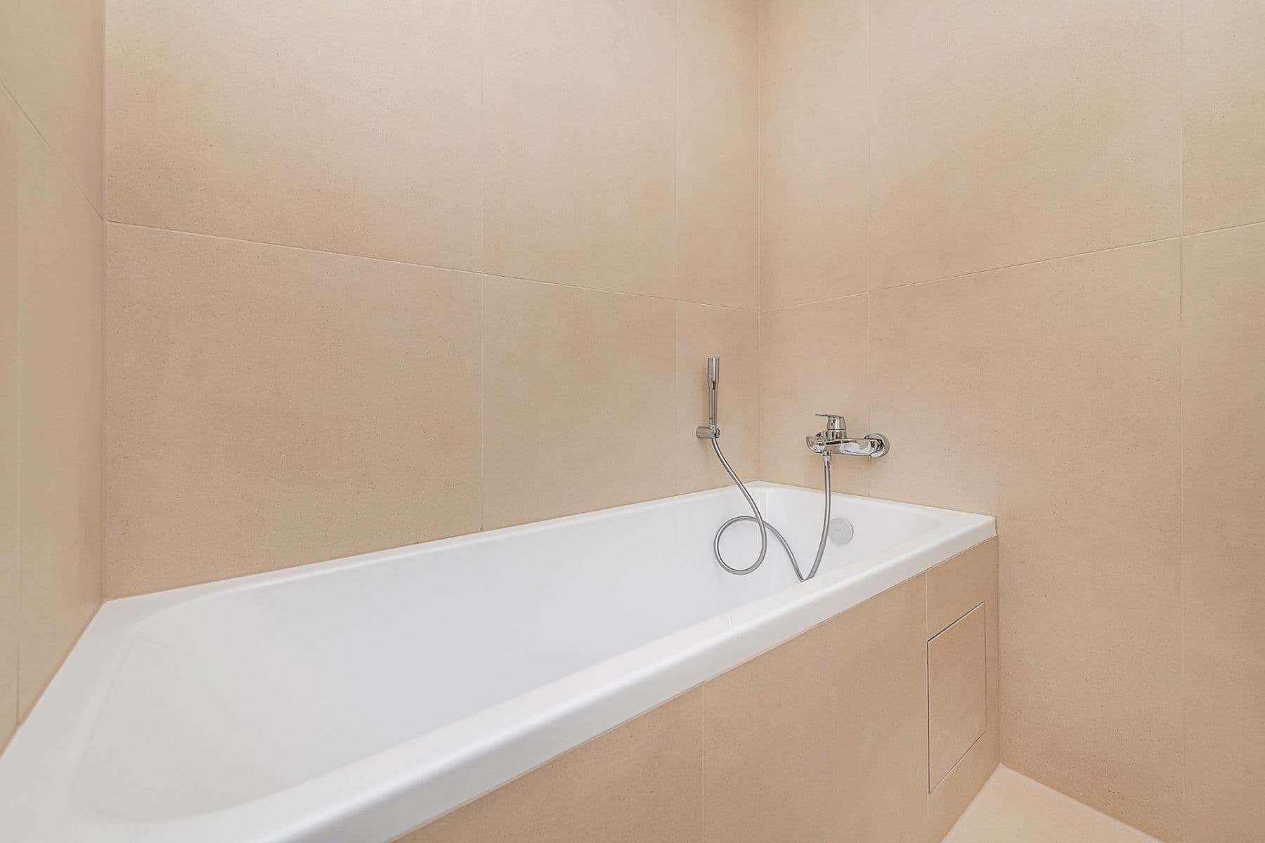 Prodej bytu 4+kk 80 m², Hrusická, Praha, Praha Prodej bytu 4+kk 80 m², Hrusická, Praha, Praha