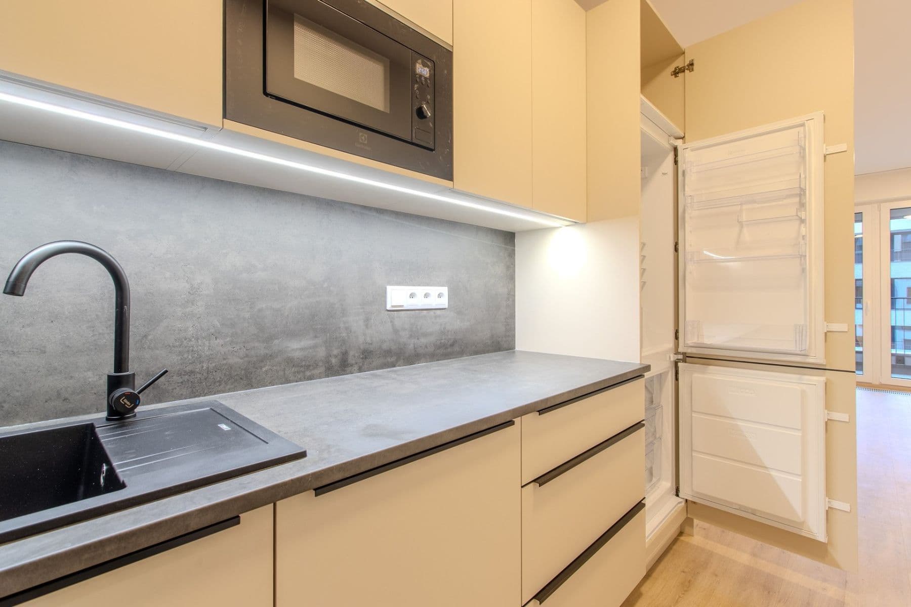 Pronájem bytu 2+kk 56 m², Poděbradská, Praha, Praha Pronájem bytu 2+kk 56 m², Poděbradská, Praha, Praha