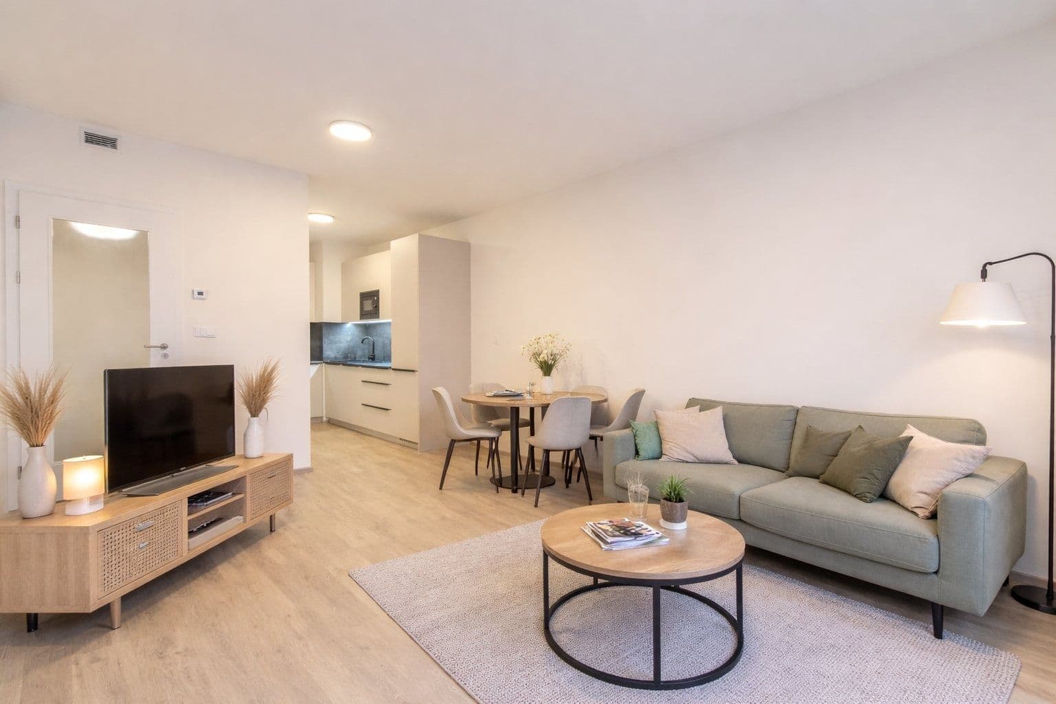 Pronájem bytu 2+kk 56 m², Poděbradská, Praha, Praha Pronájem bytu 2+kk 56 m², Poděbradská, Praha, Praha